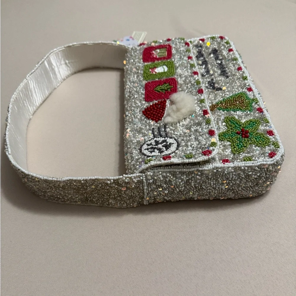 Handcrafted in India Beaded Bag Santa, Gifts, Christmas Tree - Picture 4 of 7